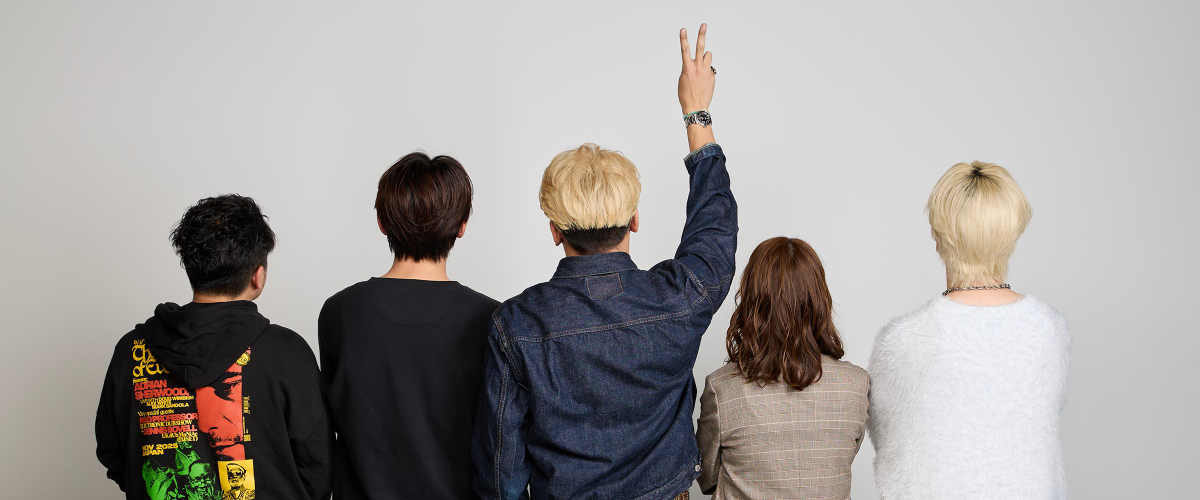 メンバーの集合写真